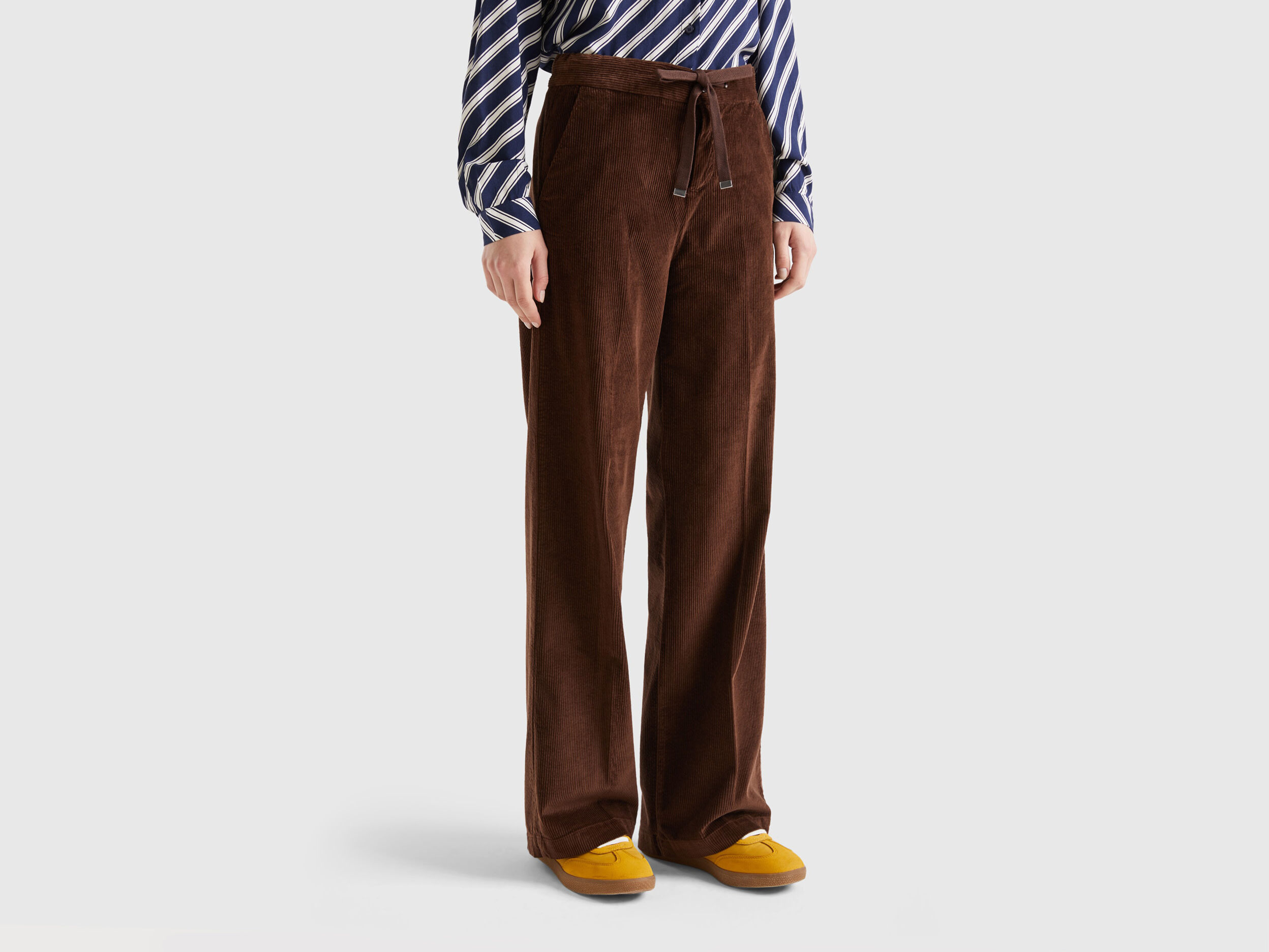 Pantalon amplio de pana Marron Oscuro Benetton