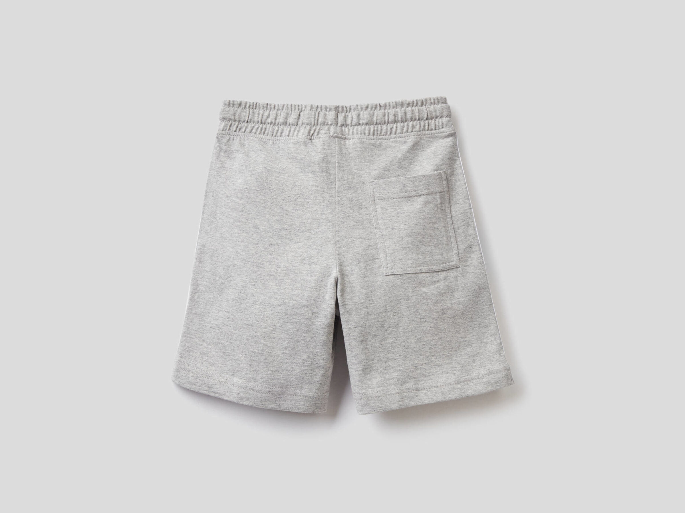 Bermudas con banda lateral image number null
