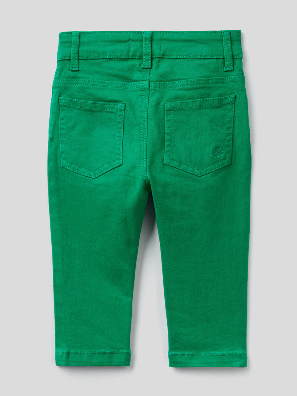 Pantalón ceñido con cinco bolsillos image number 2