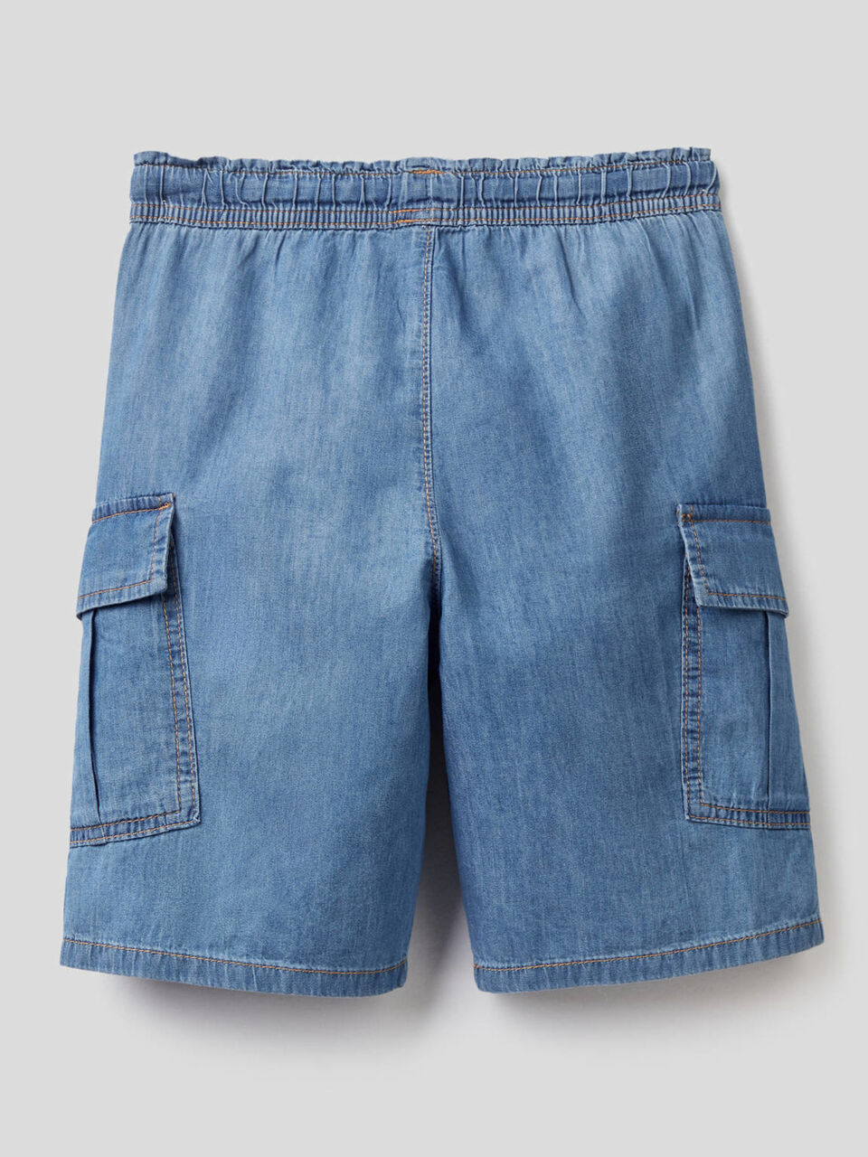 Bermudas cargo en cambray de algodón image number 2