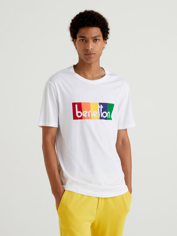 Camiseta blanca de algodón orgánico con logotipo multicolor Hombre
