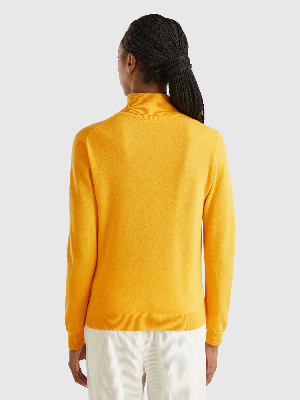 TURTLE NECK SWEATER Mujer image number null