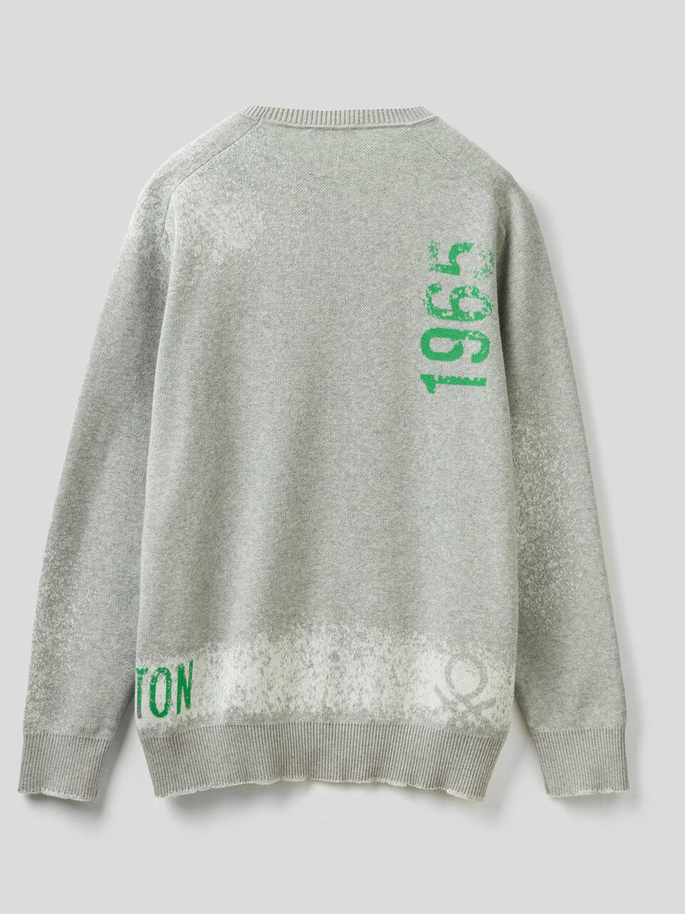 Jersey con logo efecto graffiti image number 2
