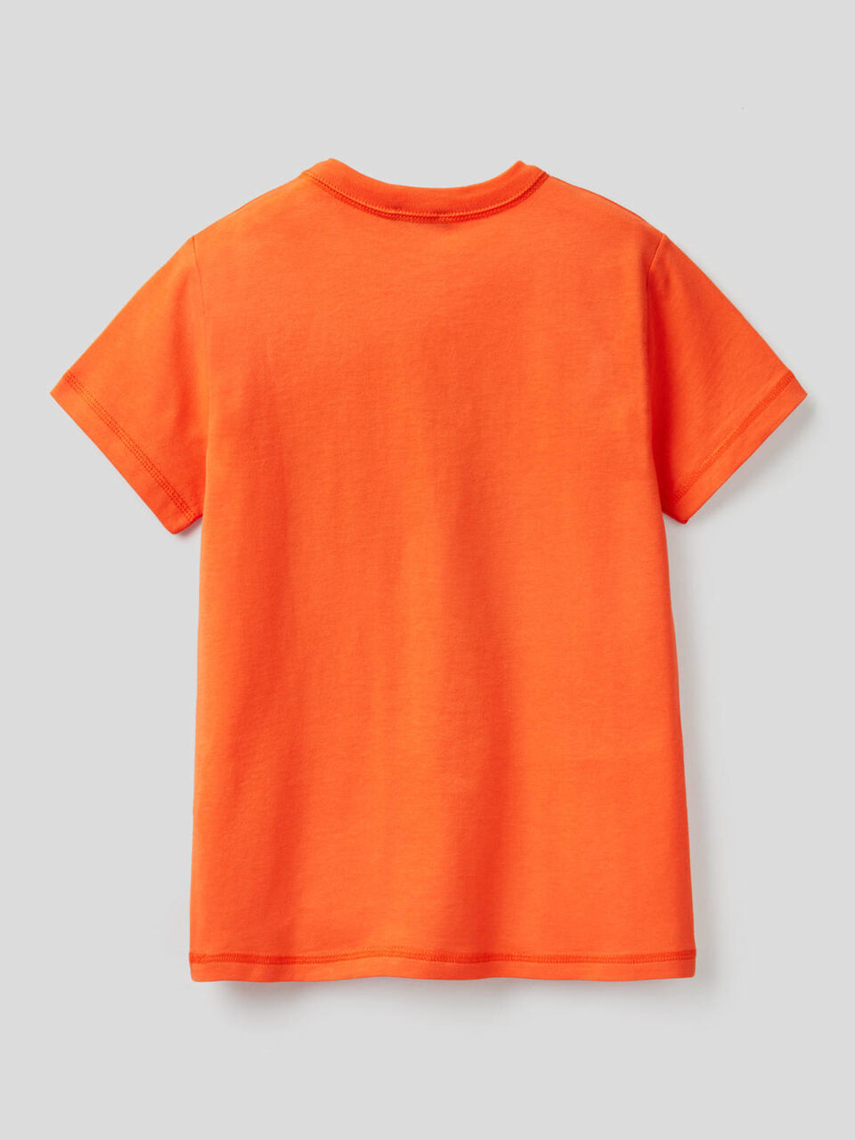 Camiseta de 100% algodón con estampado image number 2
