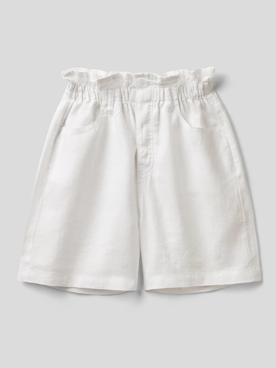 Bermudas de 100% lino con cintura fruncida image number 1