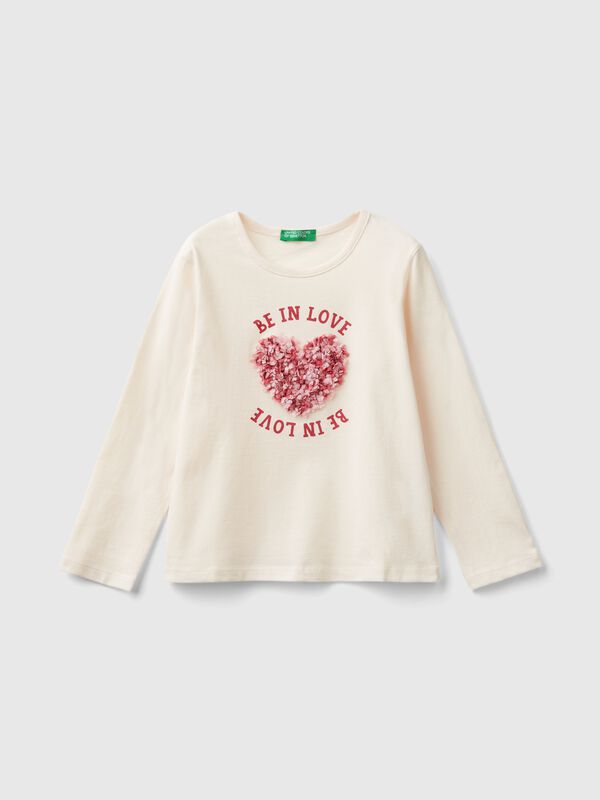 Camiseta con aplicación de efecto pétalos Niña