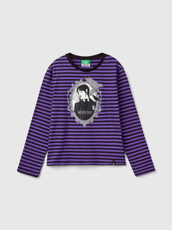 Camiseta de Miércoles Addams de rayas moradas y negras Niña