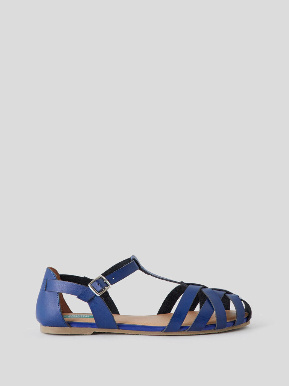 Sandalias planas trenzadas image number 1
