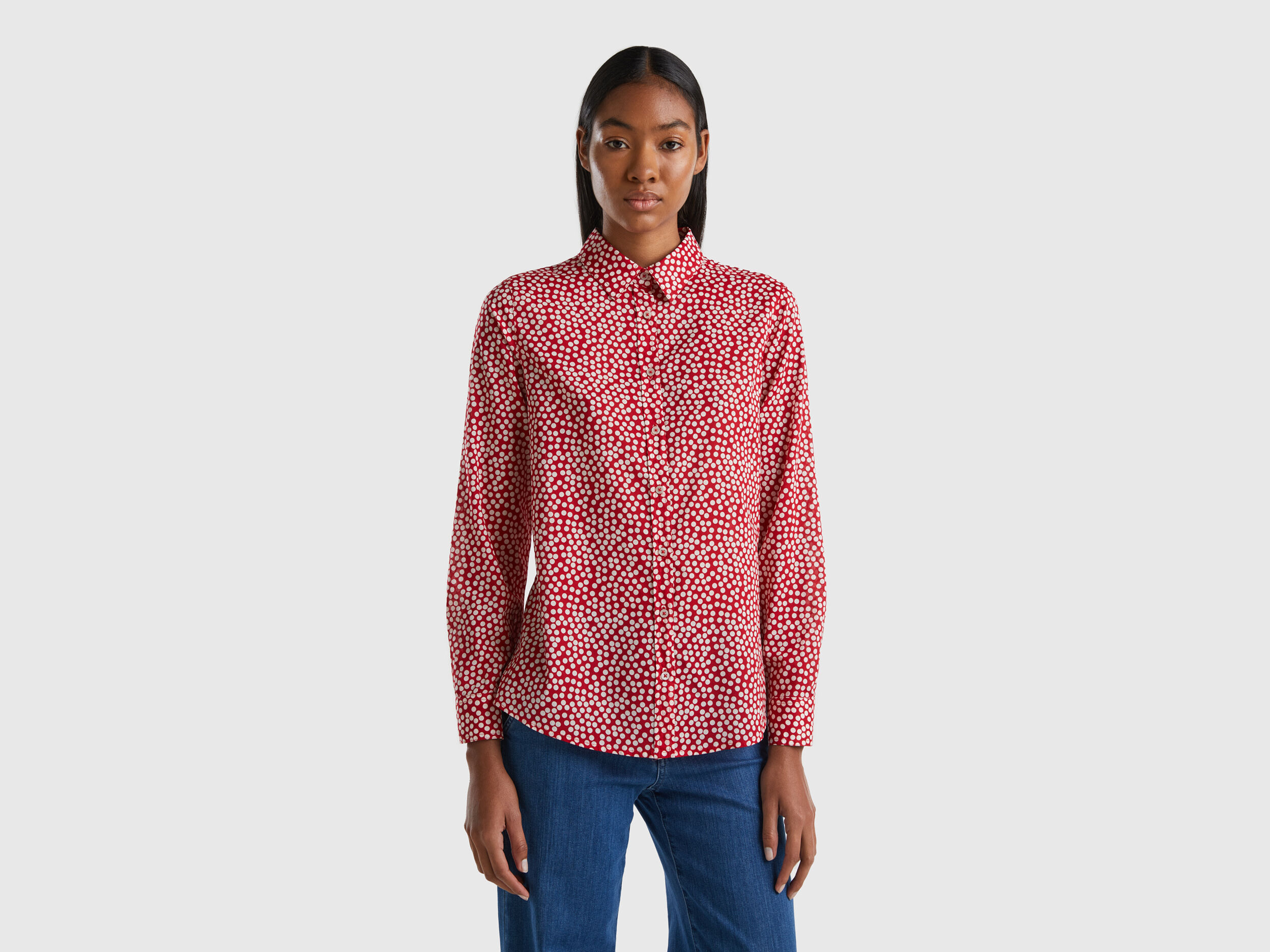 Camisa roja con lunares blancos outlet