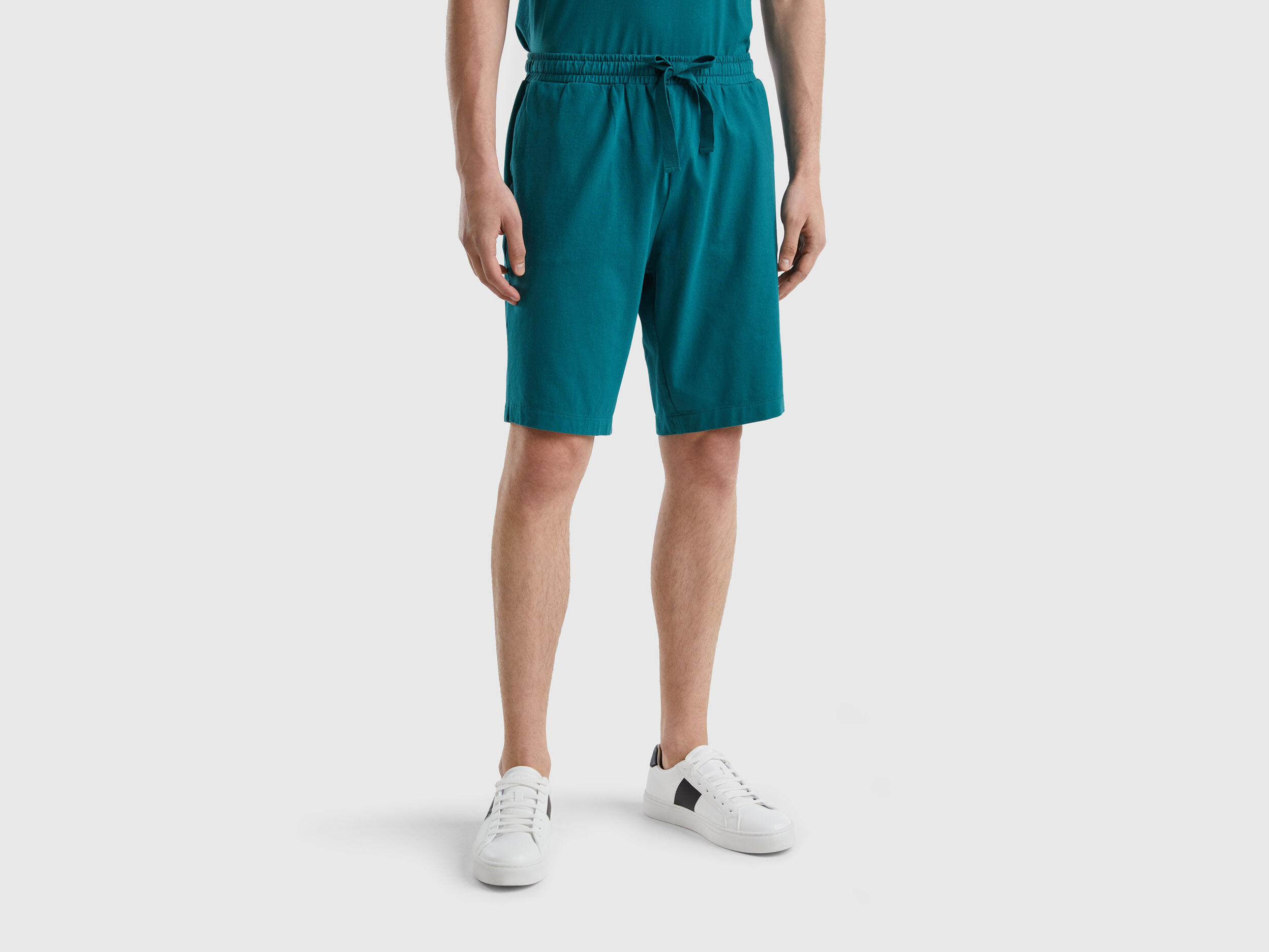 Bermudas verde hotsell