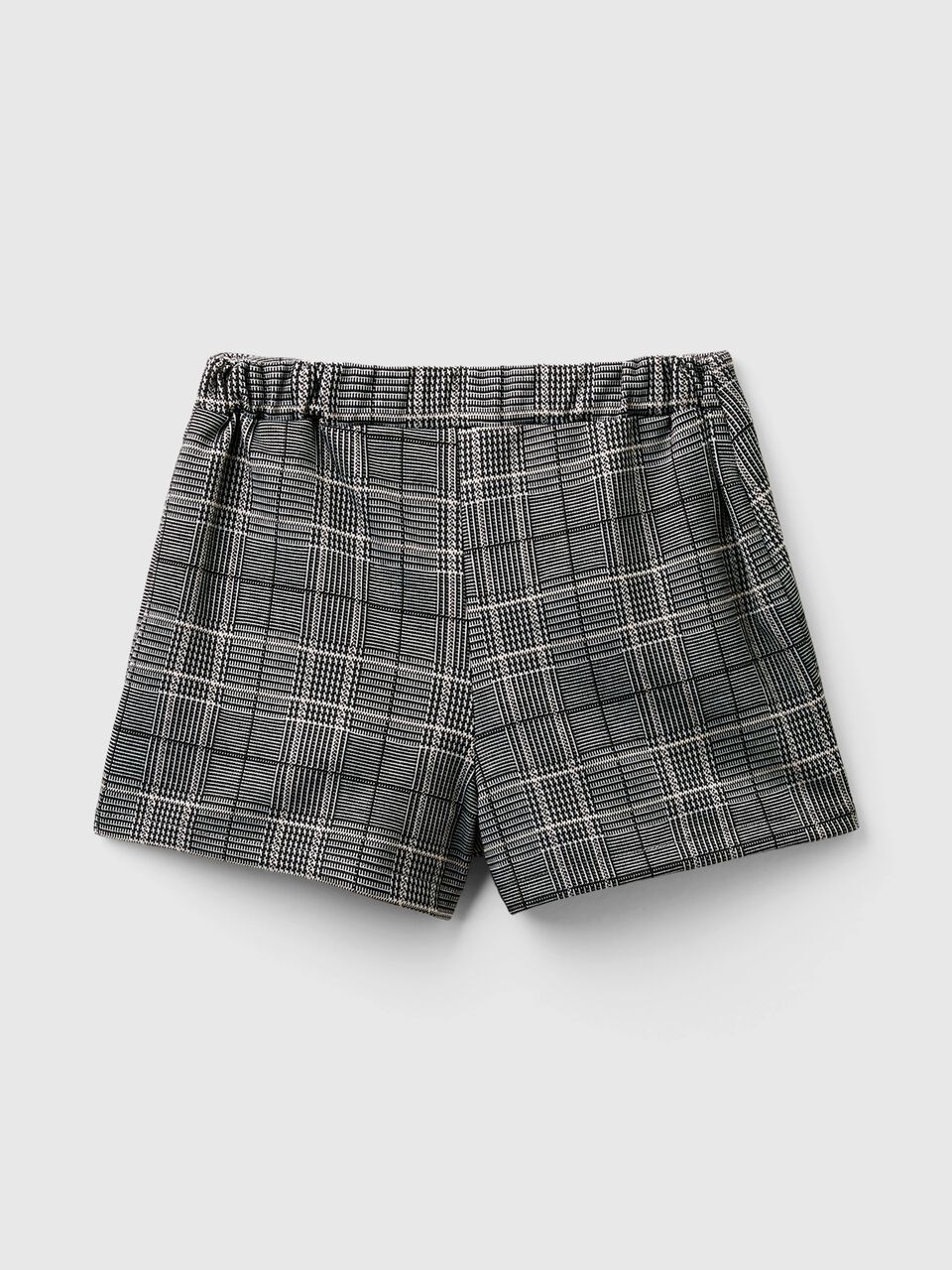 SHORTS Niña image number null