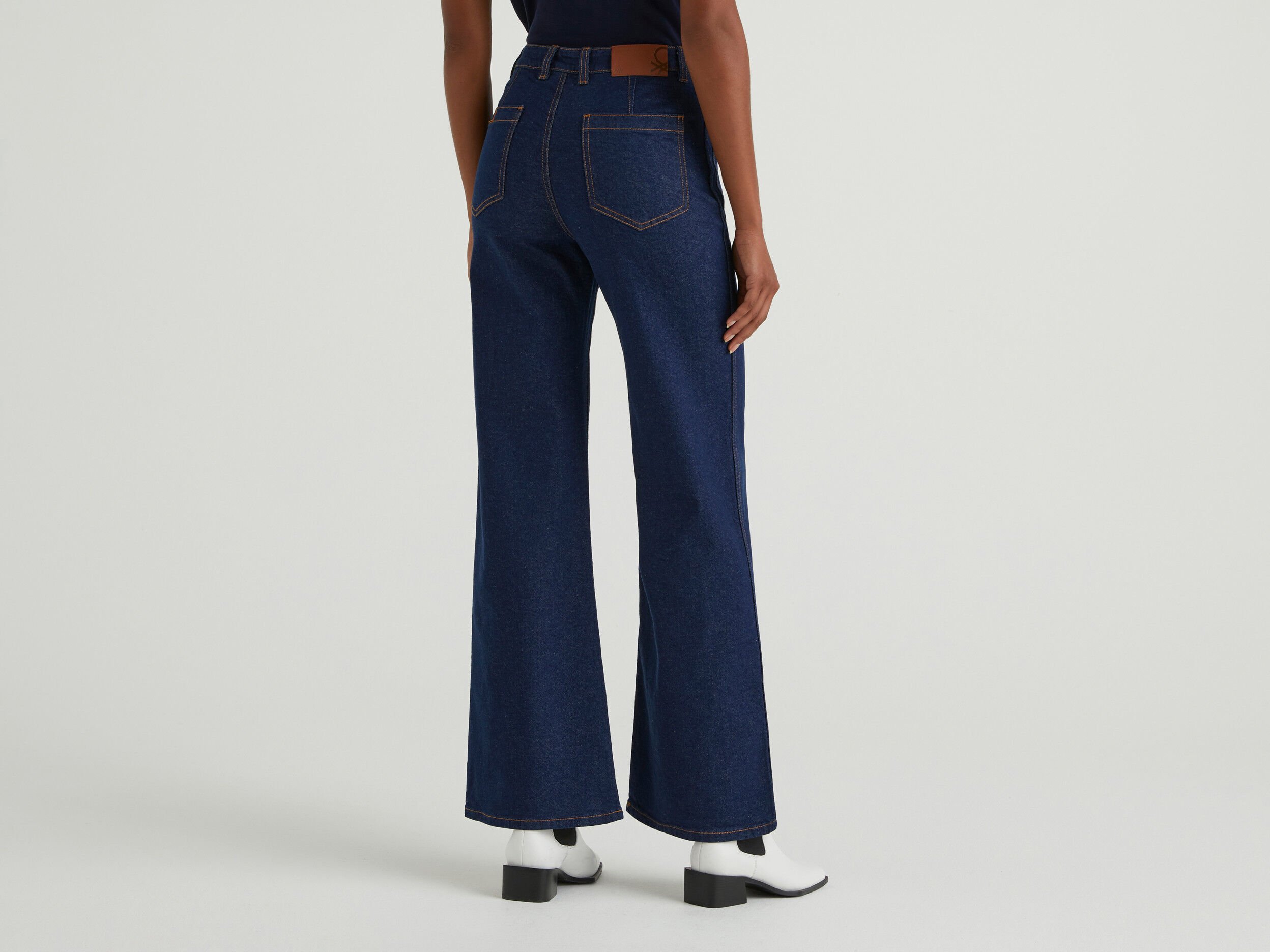Pantalon évasé 2025