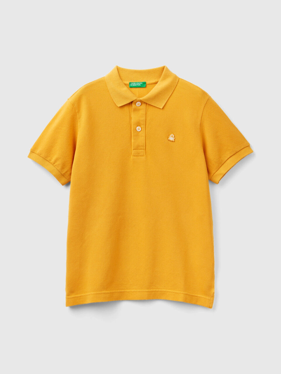Polos de colores para niños 2025
