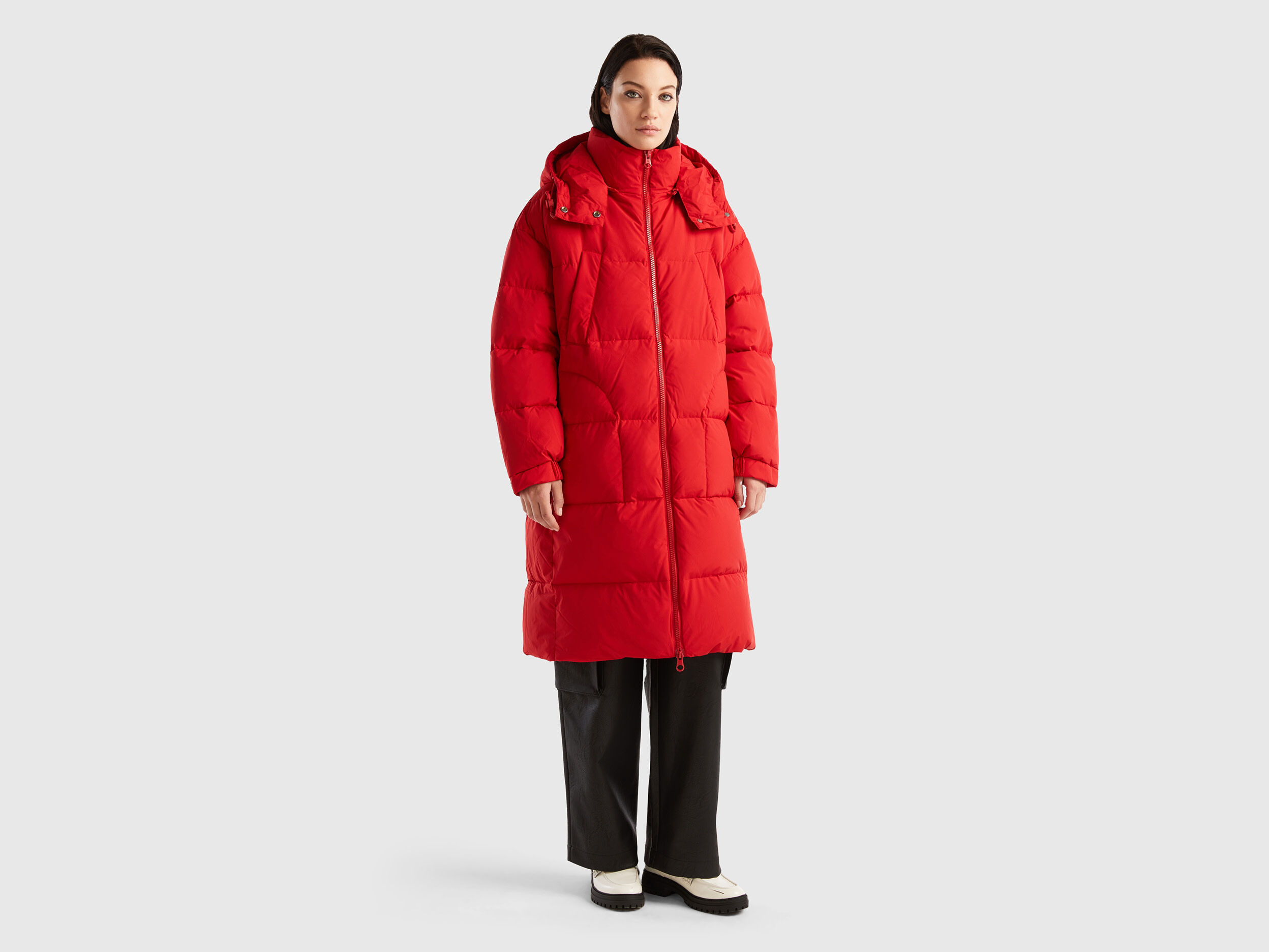 Plumifero rojo 2025