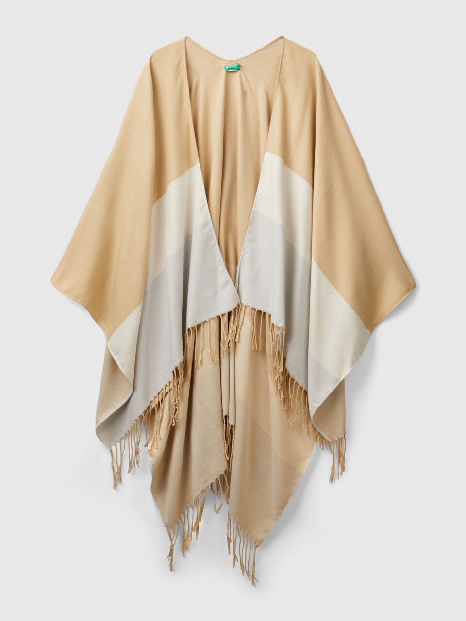 CAPE Mujer image number null