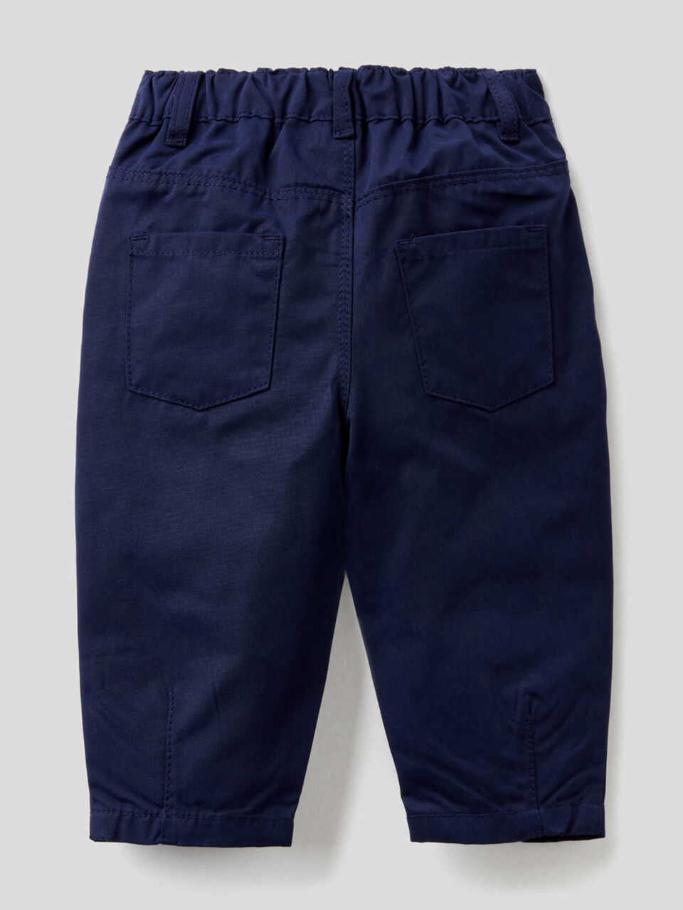 Pantalón con pequeños volantes image number 2