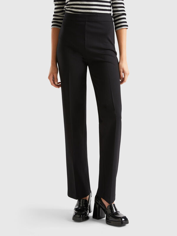 Pantalón clásico de corte recto Pantalón clásico de corte recto Mujer