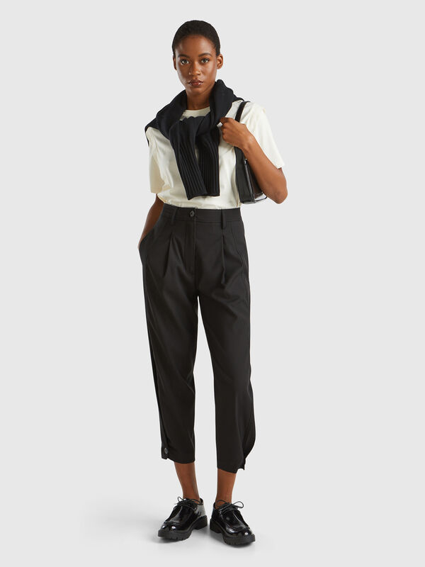 Pantalón amplio de lana mixta Pantalón amplio de lana mixta Mujer