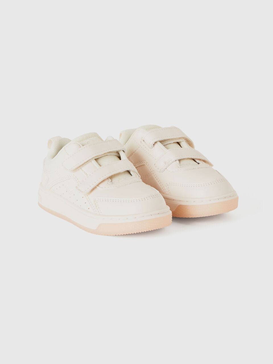 SHOES Niño image number null