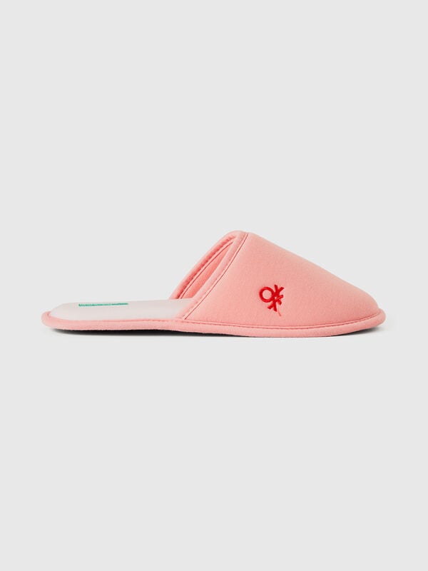 Zapatillas con logotipo