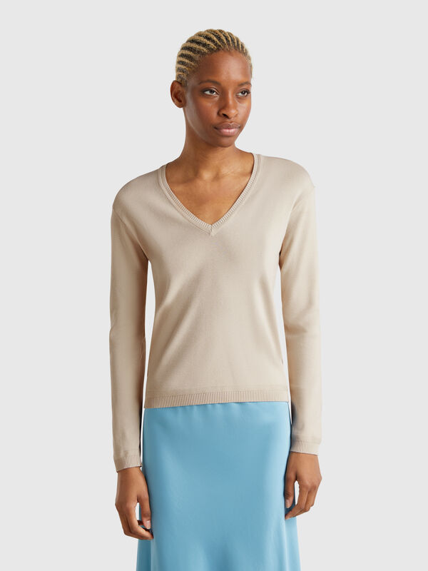 Jersey beige con escote de pico Mujer