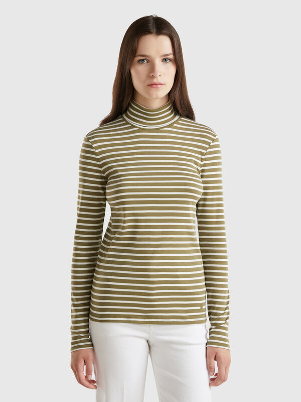 Camiseta de rayas con cuello alto Camiseta de rayas con cuello alto Mujer