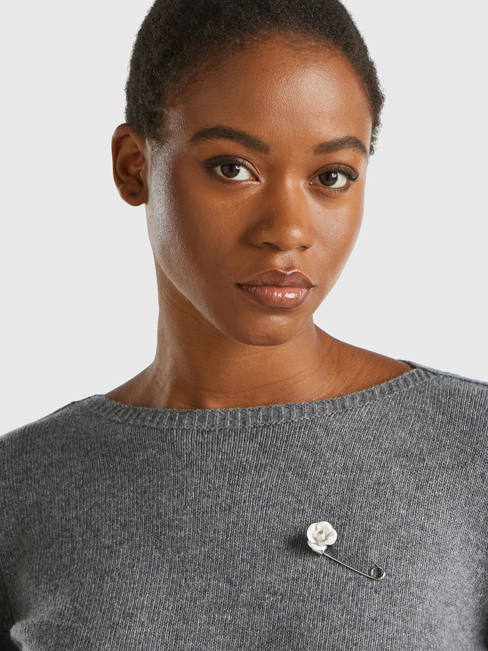 PIN Mujer image number 2