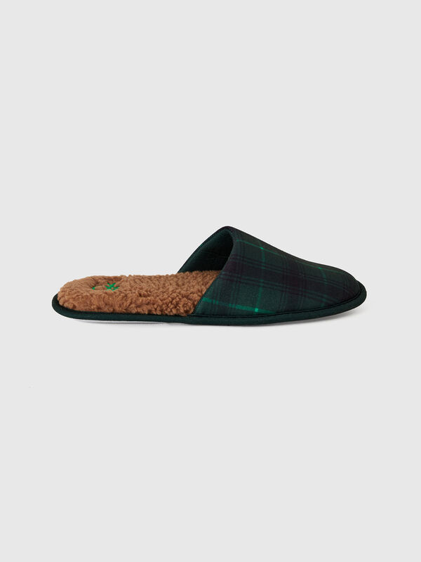 Pantuflas de cuadros