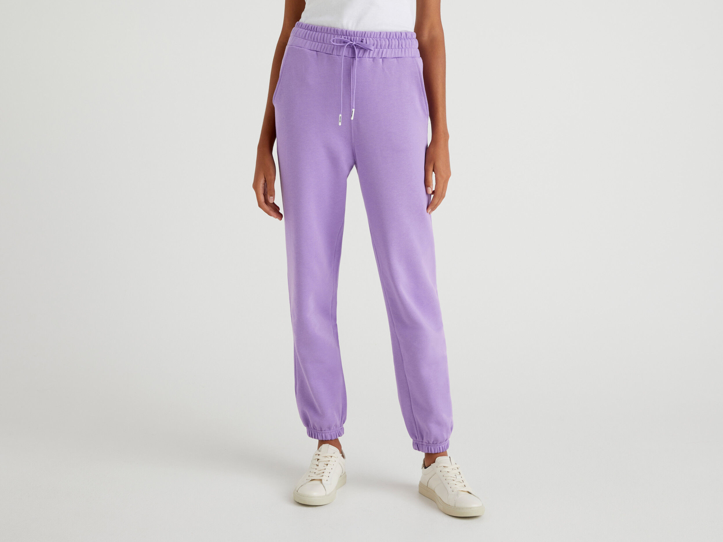 Jogger new arrivals lila mujer