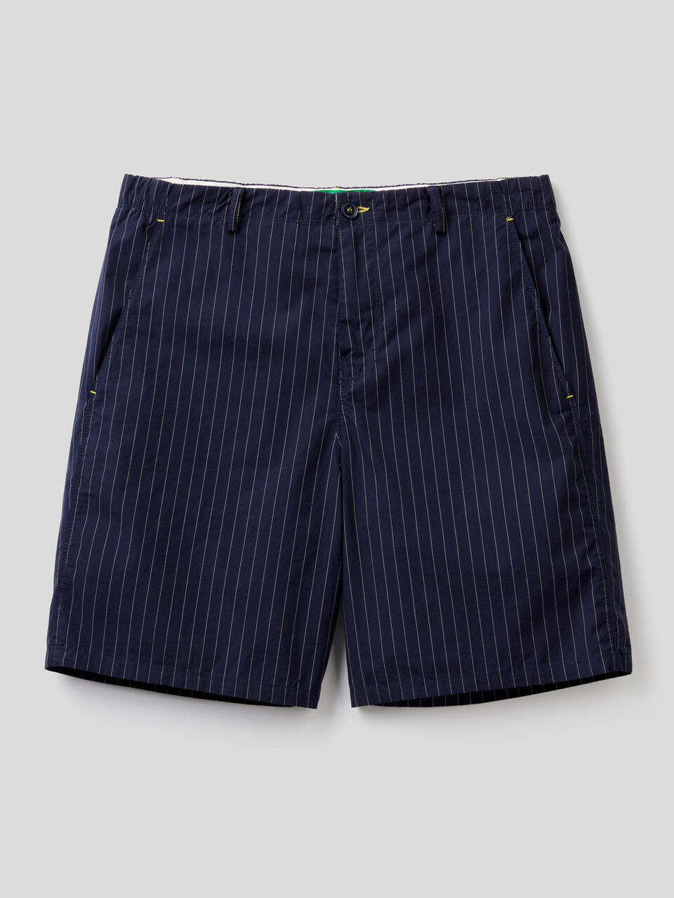 Bermudas de raya diplomática de 100% algodón image number 1