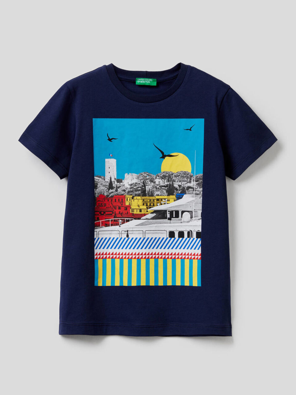 Camiseta con estampado de paisaje image number 1